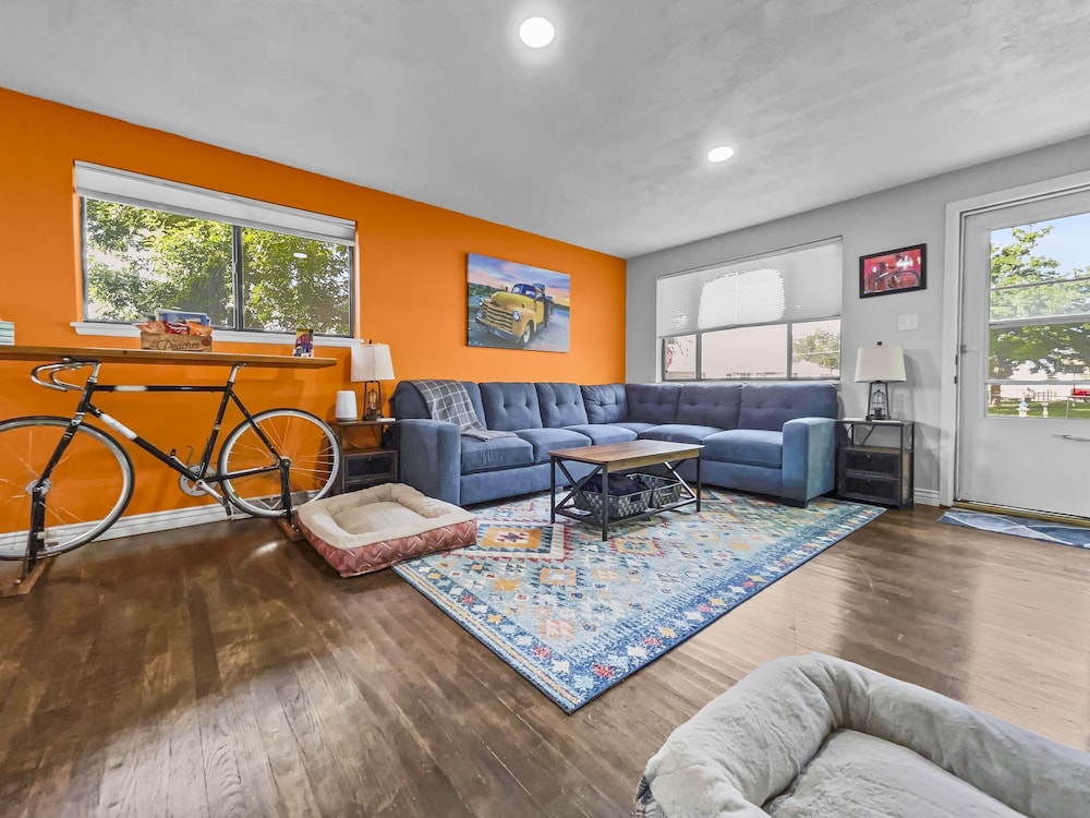 Grand Junction Vacations - East Side Sunset Pad 3 Bedroom Home - Property Image 1