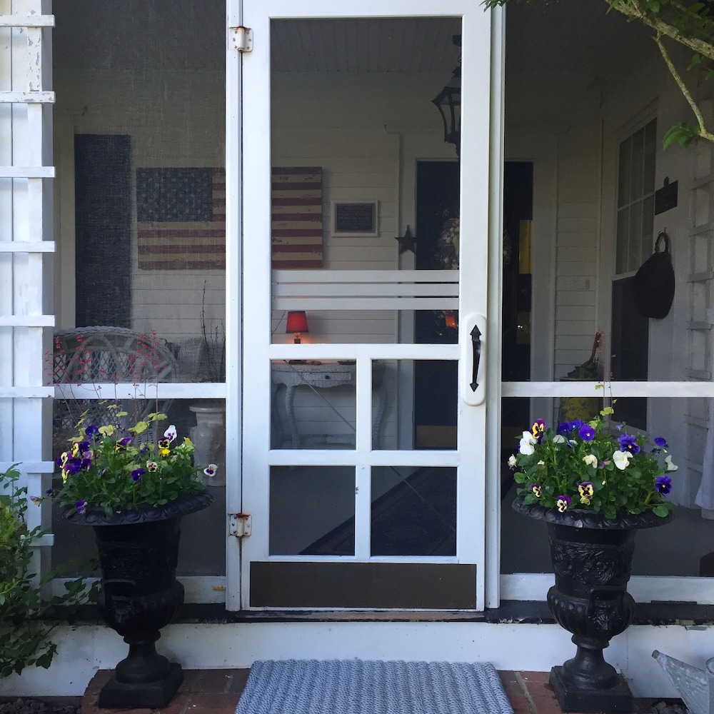 Captain David Kelley House Bed & Breakfast