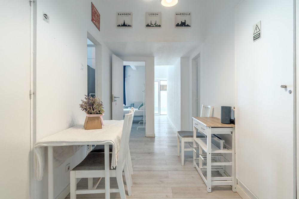 Estrela House II by Homing