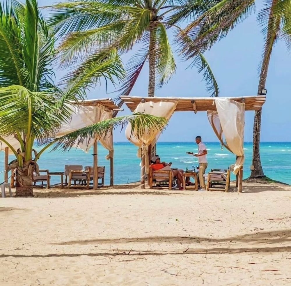 Playa Palmera Beach Front Apartments
