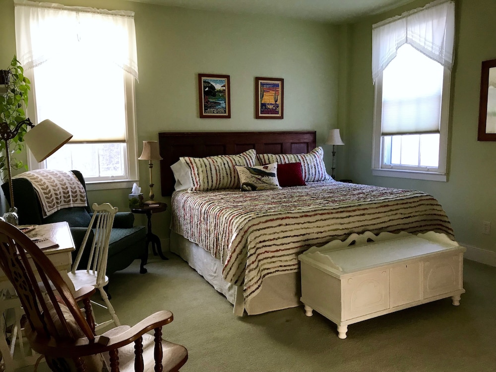 B&B at Oliver Phelps