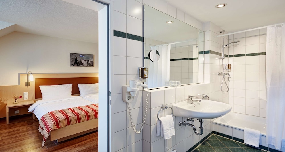 Hotel Imperial Dusseldorf, Sure Collection by BW
