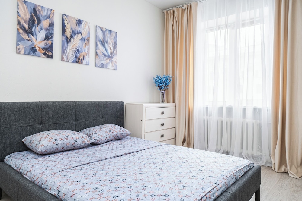Apartment on Nezavisimosti 22