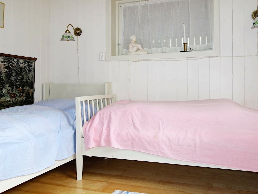 9 Person Holiday Home in Fister view 4
