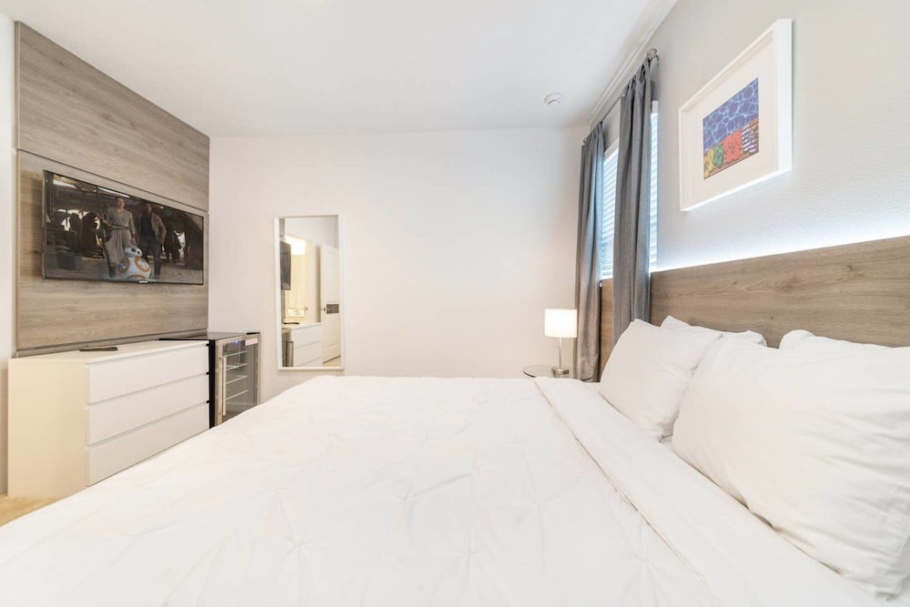 Ultimate Luxury Home Near Disney - Image 3