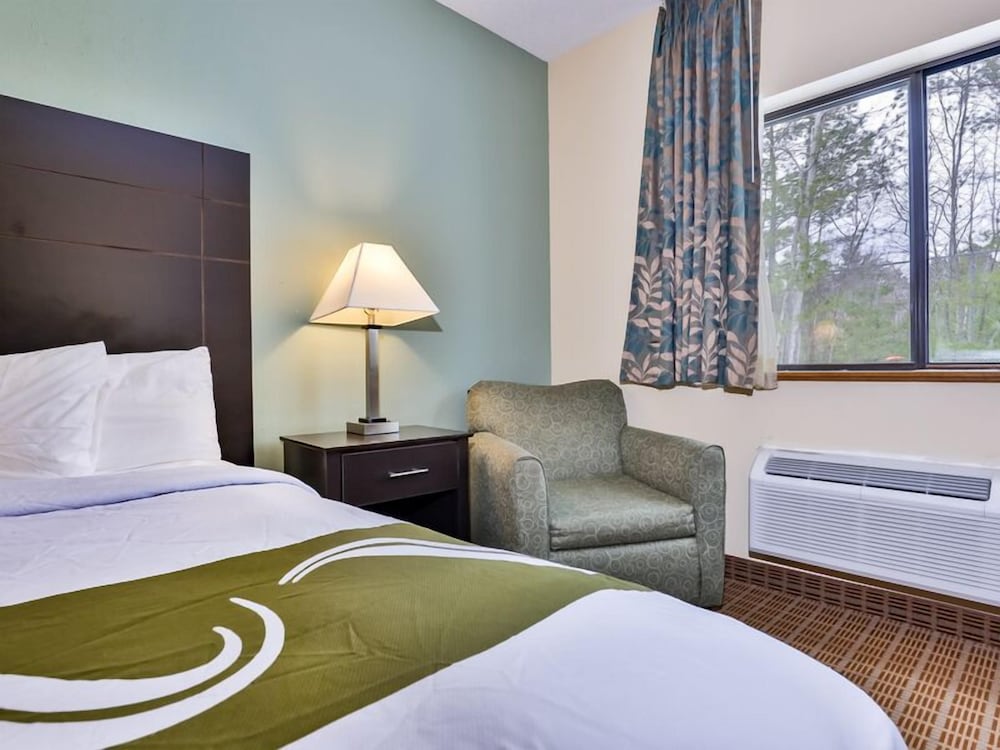 GrandStay Hotel & Suites