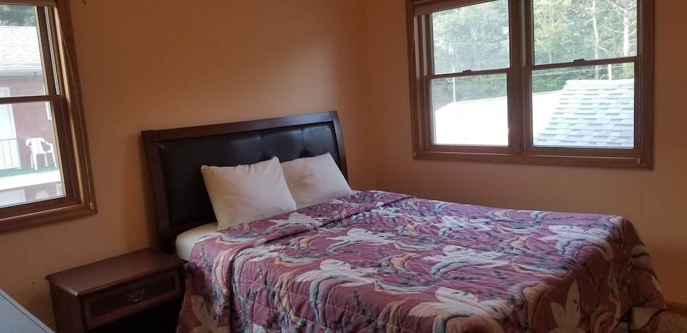 Red Ranch Motel