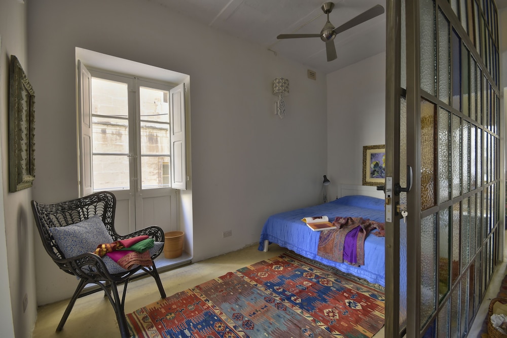 Sea Breeze Apartment view 3