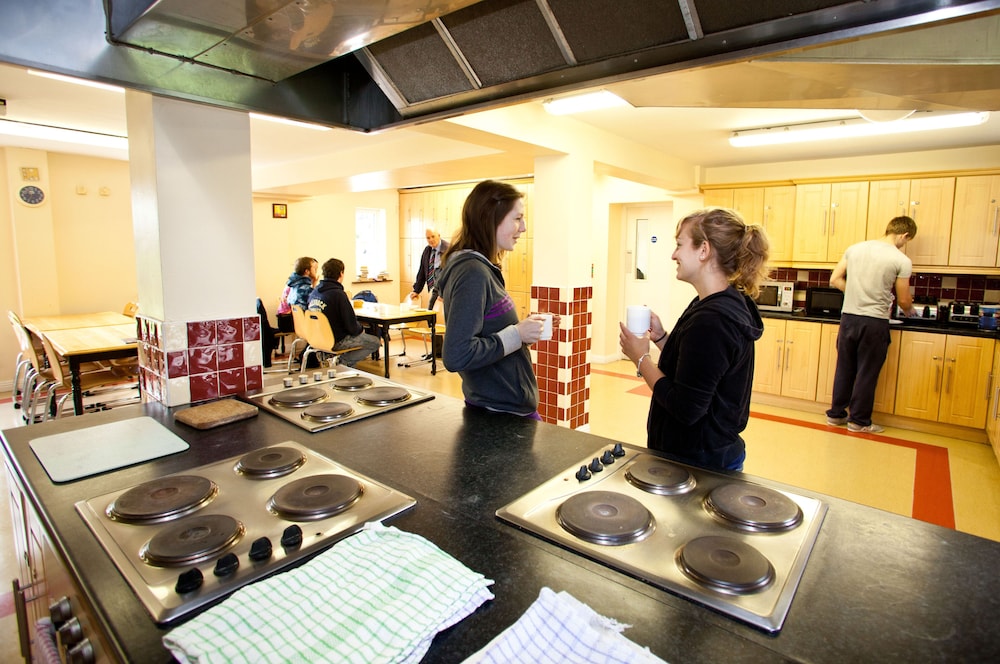 Courtbrack Accommodation - Hostel