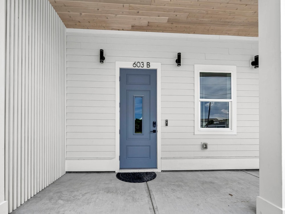 Evergreen By the Sea Unit B