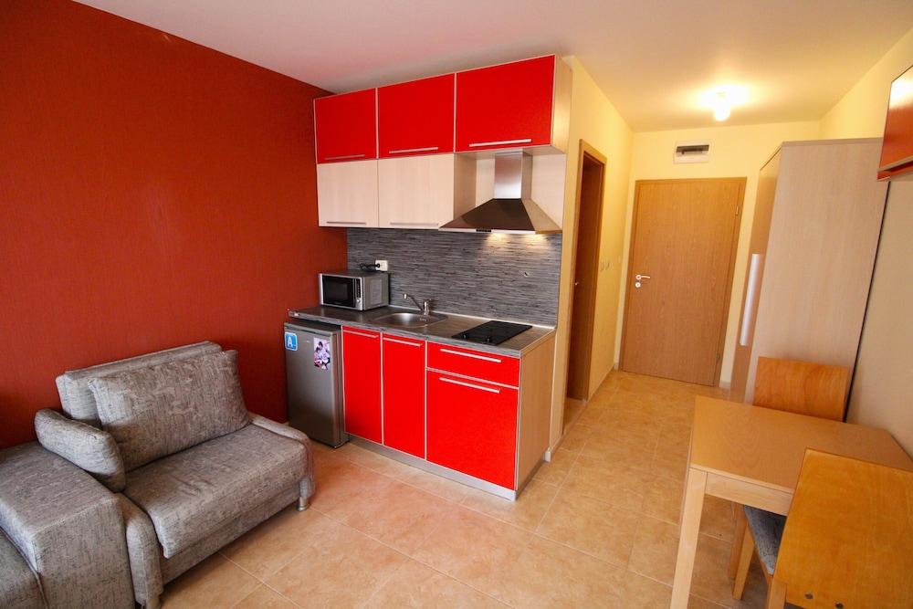 River Park - Menada Apartments