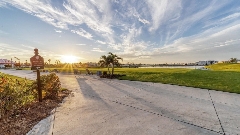 Heritage Landing Golf Club 27 night minimum 2 Bedroom Condo 2 Condo