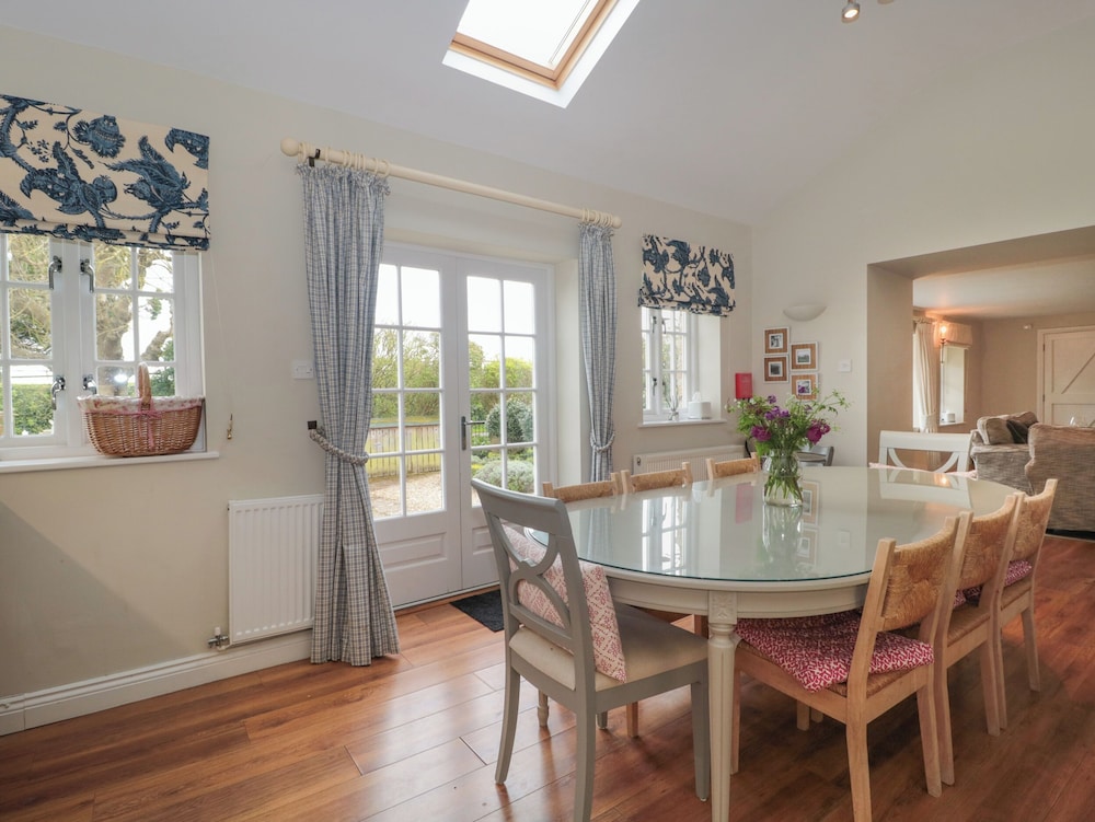 Pomme Blushe House