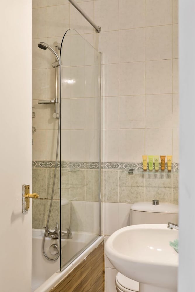 Crawford Place Suites I