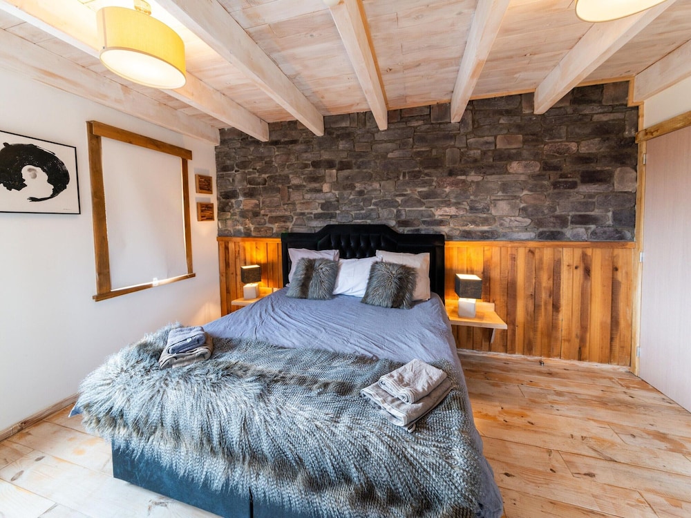 Lush Holiday Home With Bubble Bath and Sauna