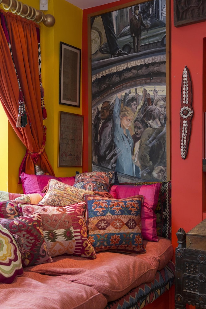 Godfrey Street II by Onefinestay