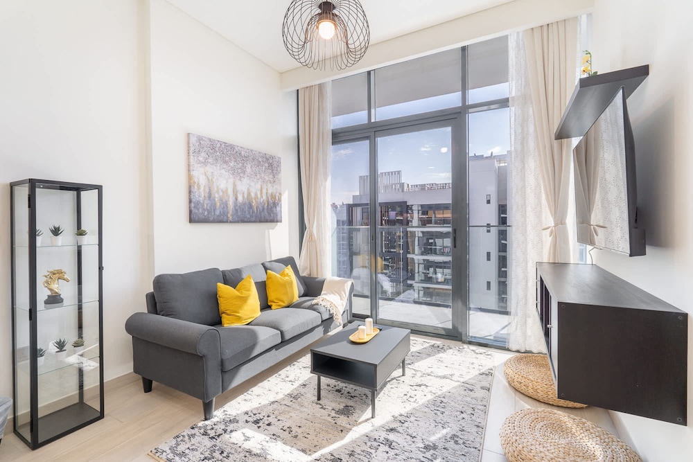 1 Bedroom and a Marvelous Flat in Azizi Riviera 26