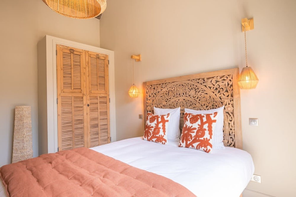 Villa Lou Panta Elegance and Comfort in the Heart of Saint-r My-de-provence