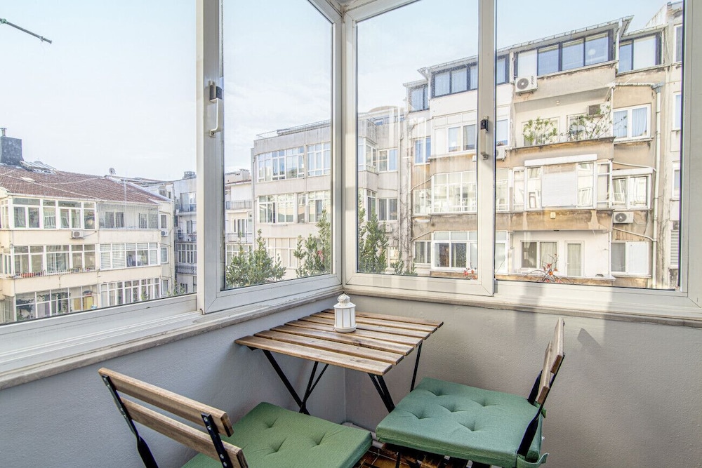 Gorgeous Flat With Lovely Balcony in Nisantasi