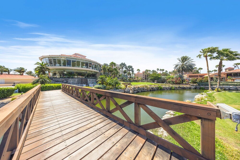 Private Jacuzzi Resort Amenities Close 2 Beach