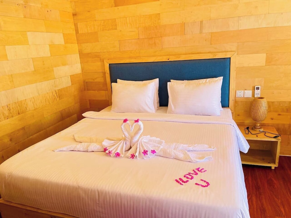 Royal C Beach Resort