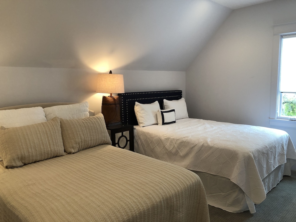 Latitude Adjustment @ Ocean Oaks 3 Bedroom Home view 2