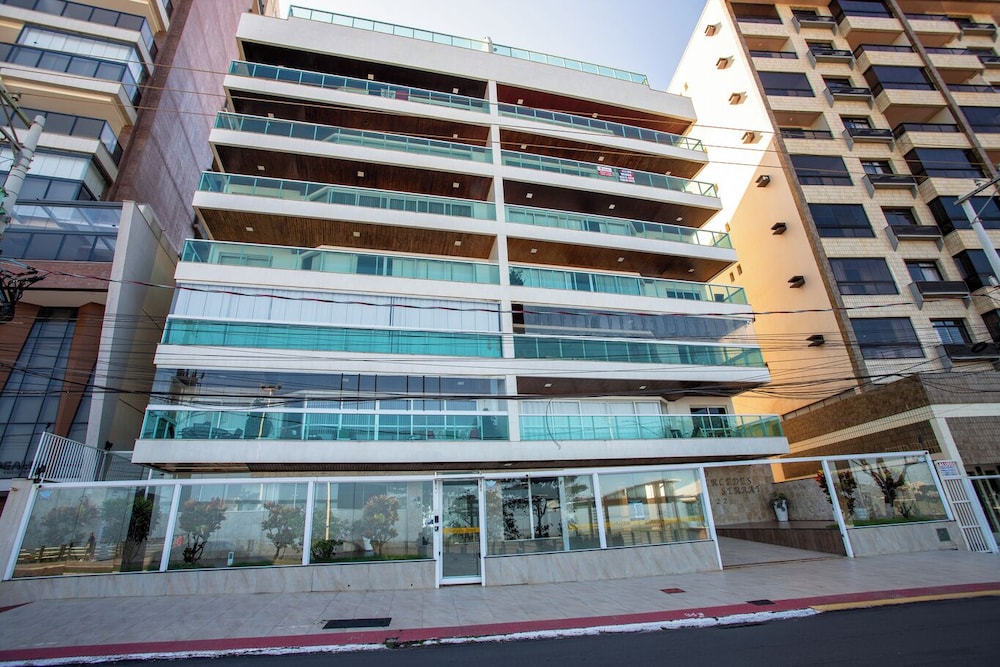 Apto Pet Friendly com 3 Su tes e Vista Para o Mar