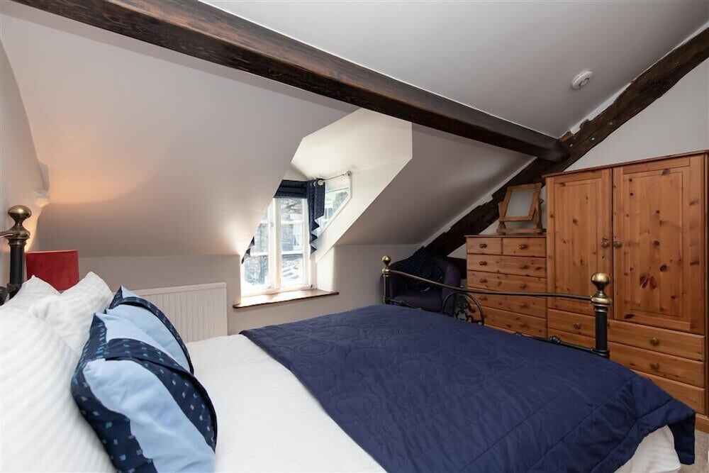 Lowfold Cottage