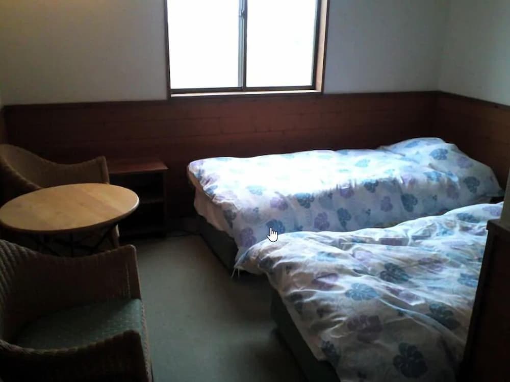 Rental Lodge WHITE RABBIT Madarao kogen Cottage MIDORINO KAZE view 2
