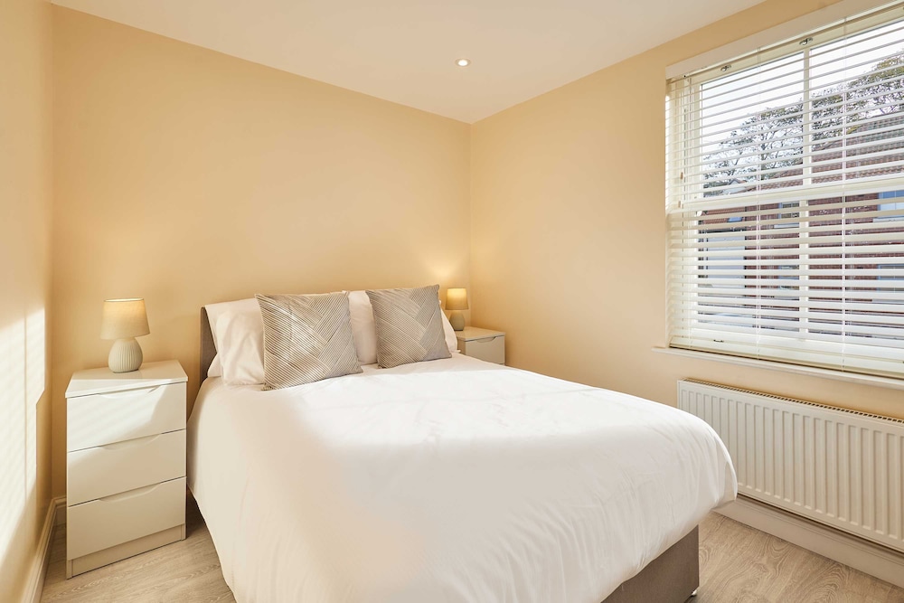 Host Stay Ross View Second Floor Apartment