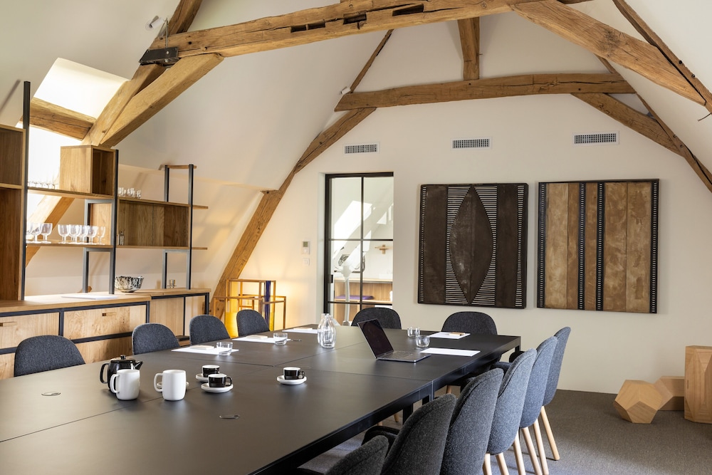 Château De La Resle - membre Design Hotels