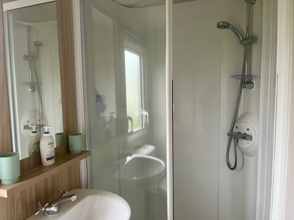 Surfside Bliss - Cayton Bay Park Caravan