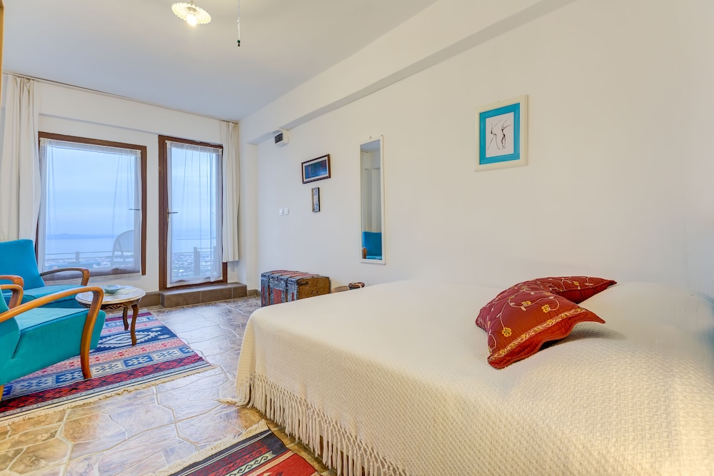 Mavi Keci Otel