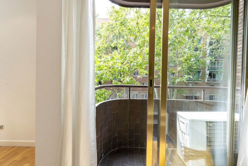 M Ore461 Piso de 1 Dormitorio y Balc n -alquiler