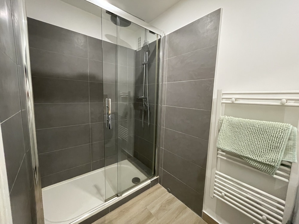 Apartment in Le Mans Near Train Station