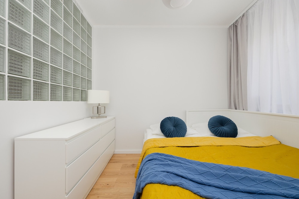Unique Apartment With Balcony by Renters view 5