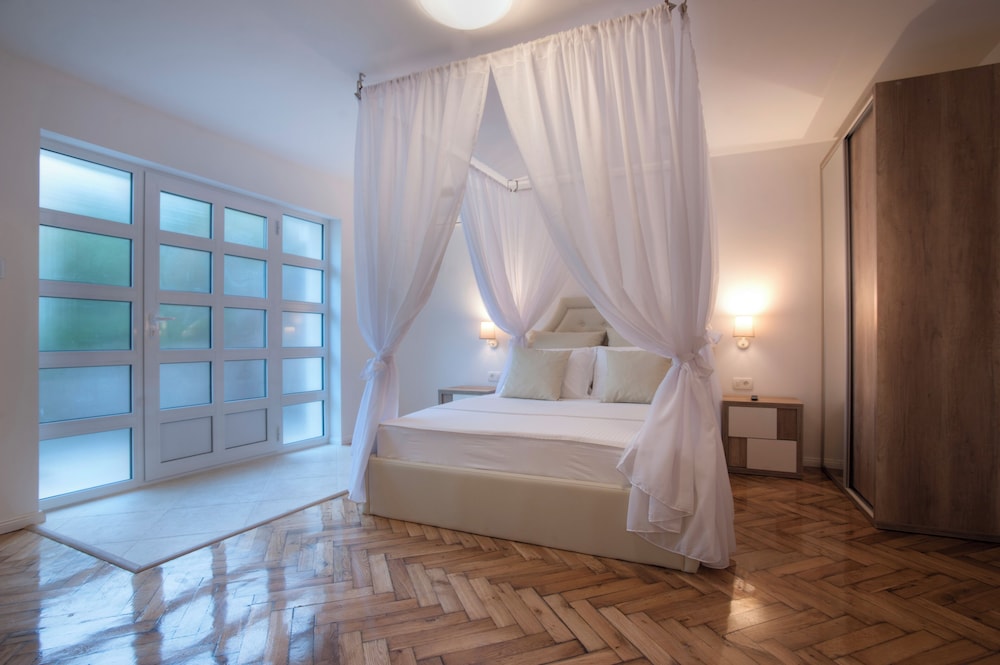 Captain's Villa