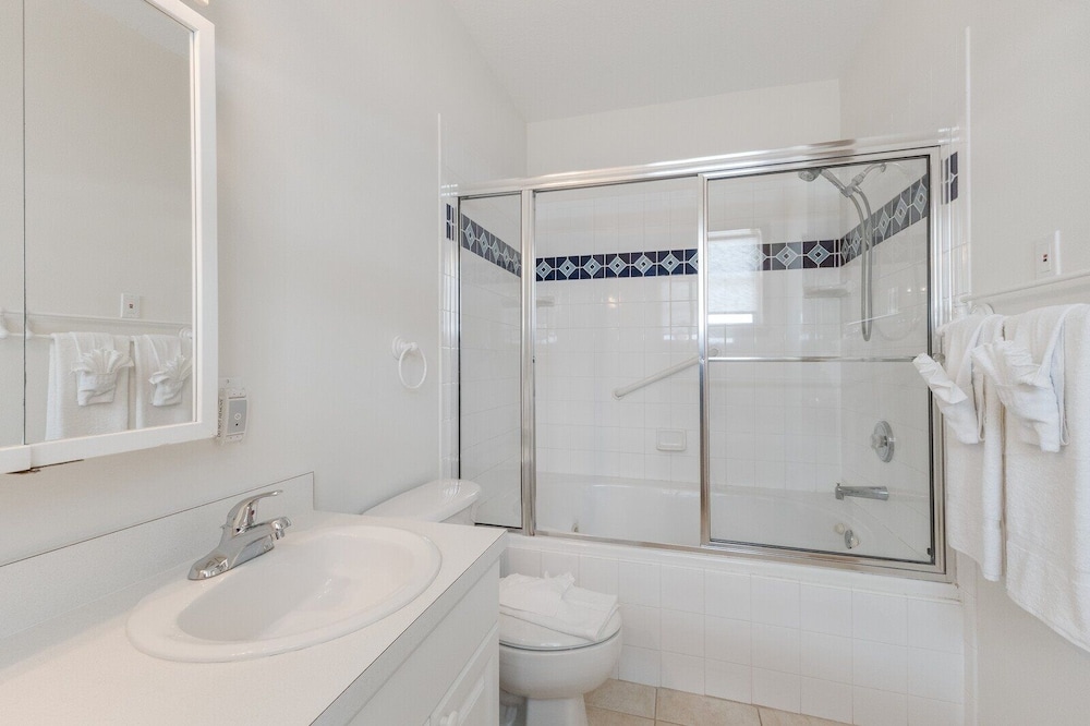 Dolphin Watch 3 Bedroom Home