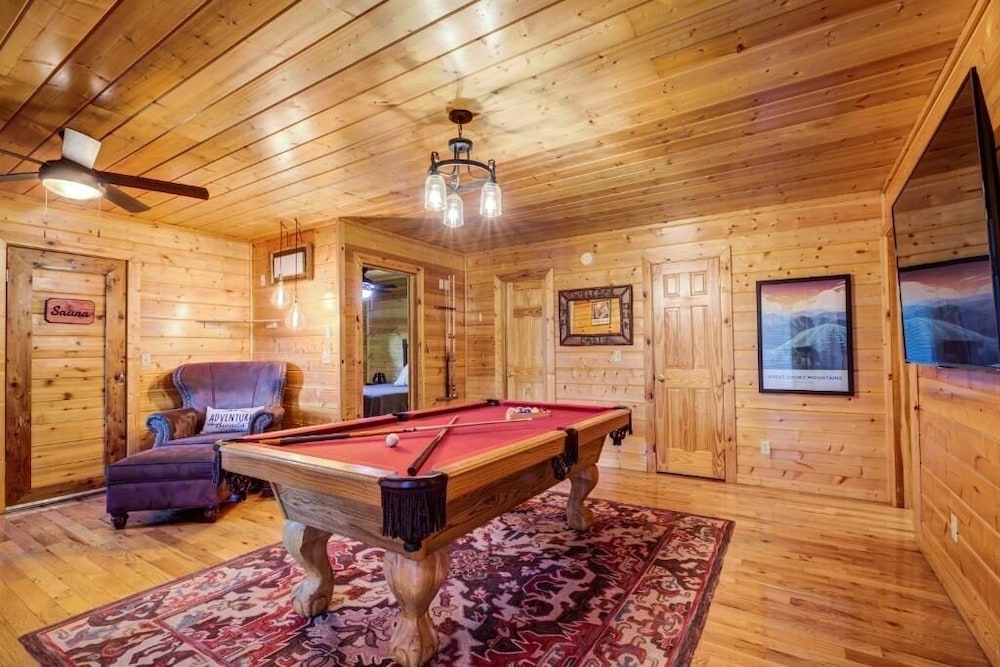 All Ya Need 4 Bedroom Cabin