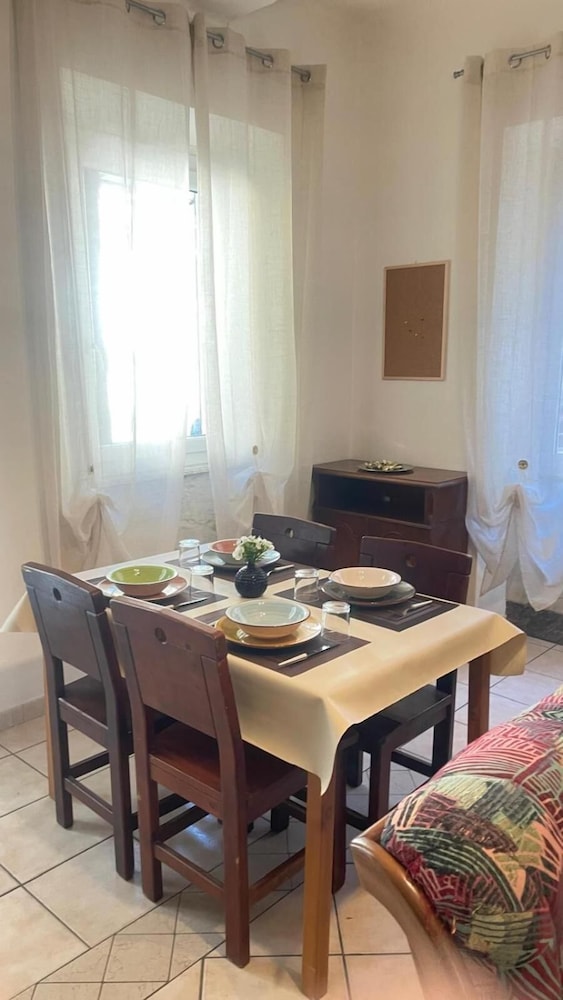 Cà Dell'alpe-between the Apuane Alps and the sea