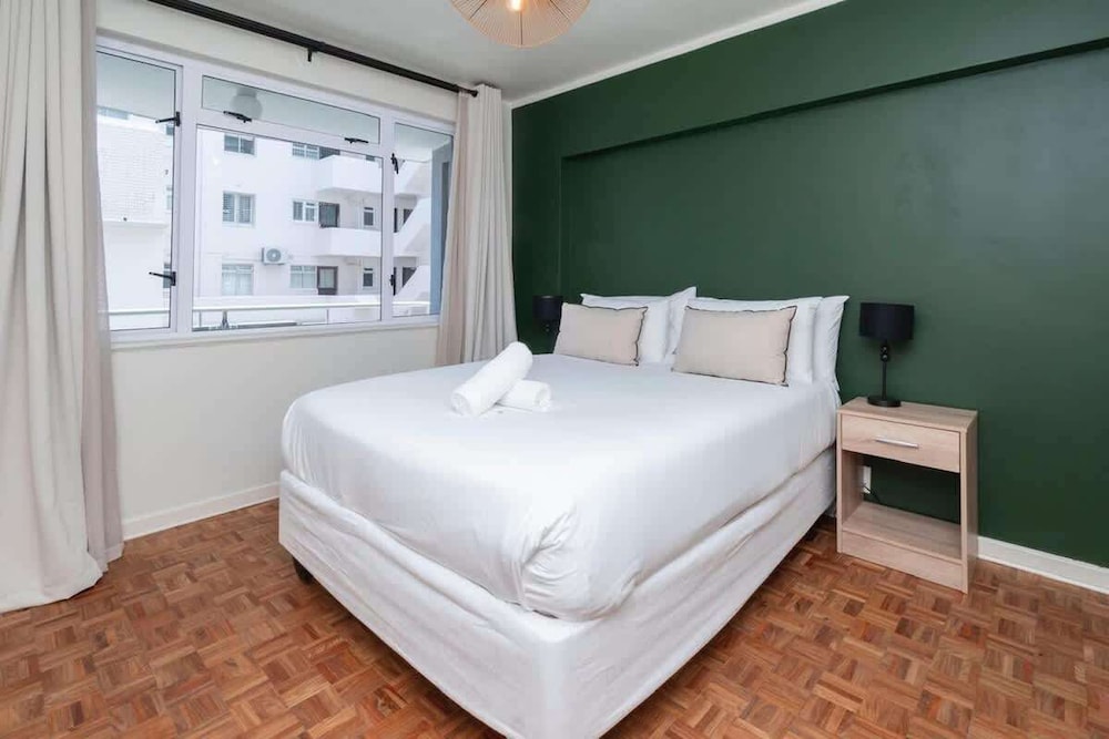 Modern 2 Bedroom Apartment Pleasant Ways Seapoint