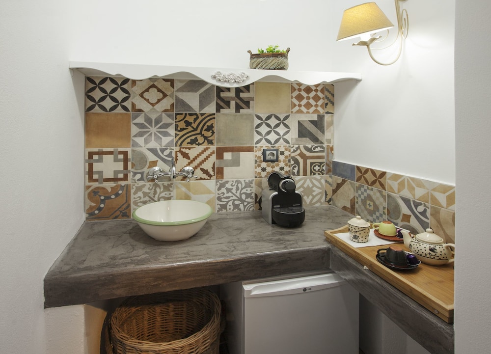 Miland Suites