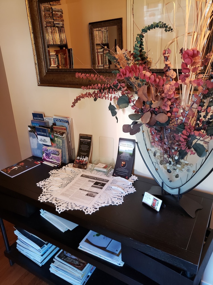 627 On King Bed and Breakfast - Image 2