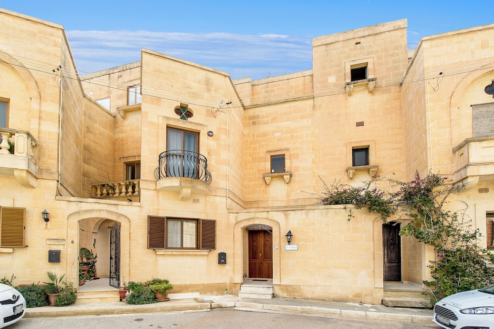 Ta'sandrija Pool And Well-being In Gozo