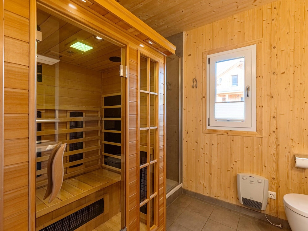 Lavish Chalet With Sauna Near Ski-slope