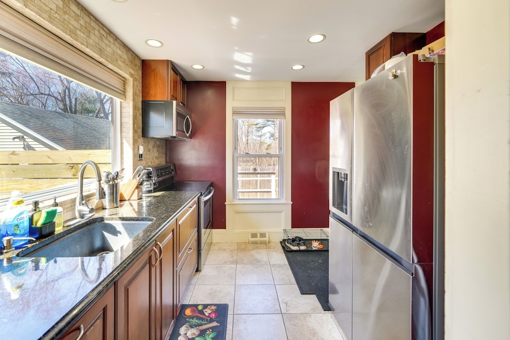 2 Mi to Colby College: Peaceful Home in Waterville