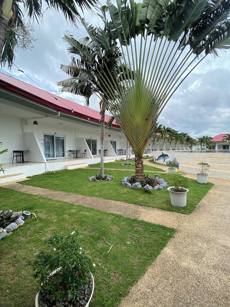 Green Mango Resort