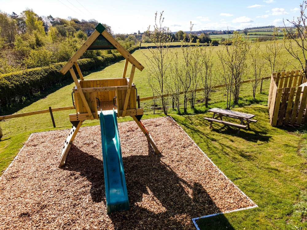 Orchard Hideaways