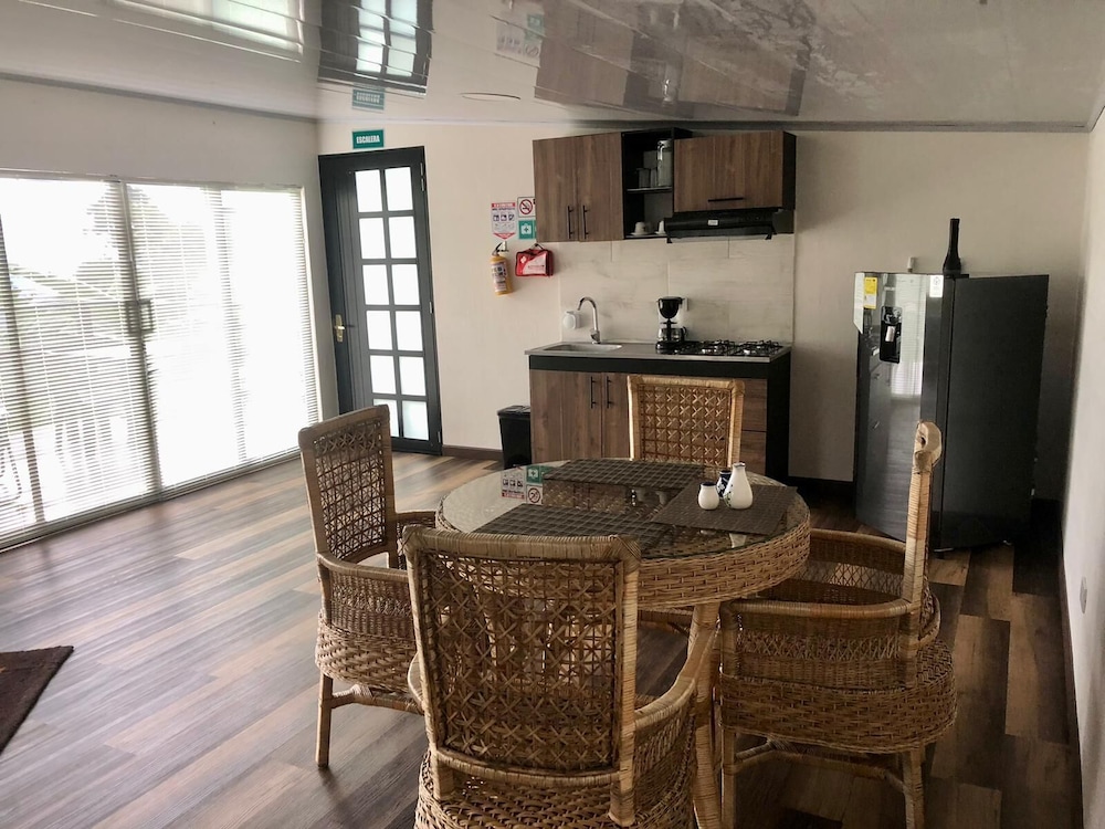 Captivating 4-bed Chalet Las Casitas en el Aire