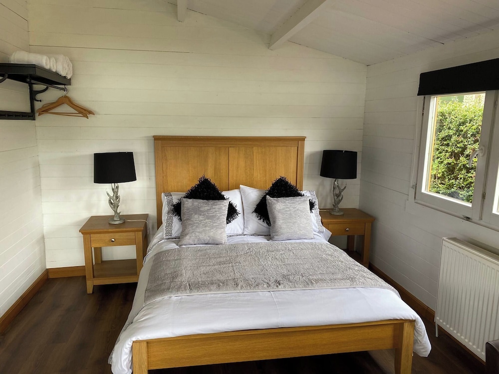 Lochside-1bed-pet Friendly-amazing Views